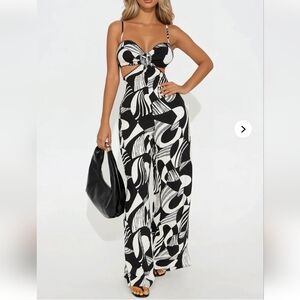 NWT Black and White Abstract Print Jumpsuit Size XL